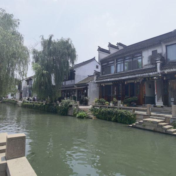 腰椎间盘突出有哪些症状啊?-精准有问必答平台
